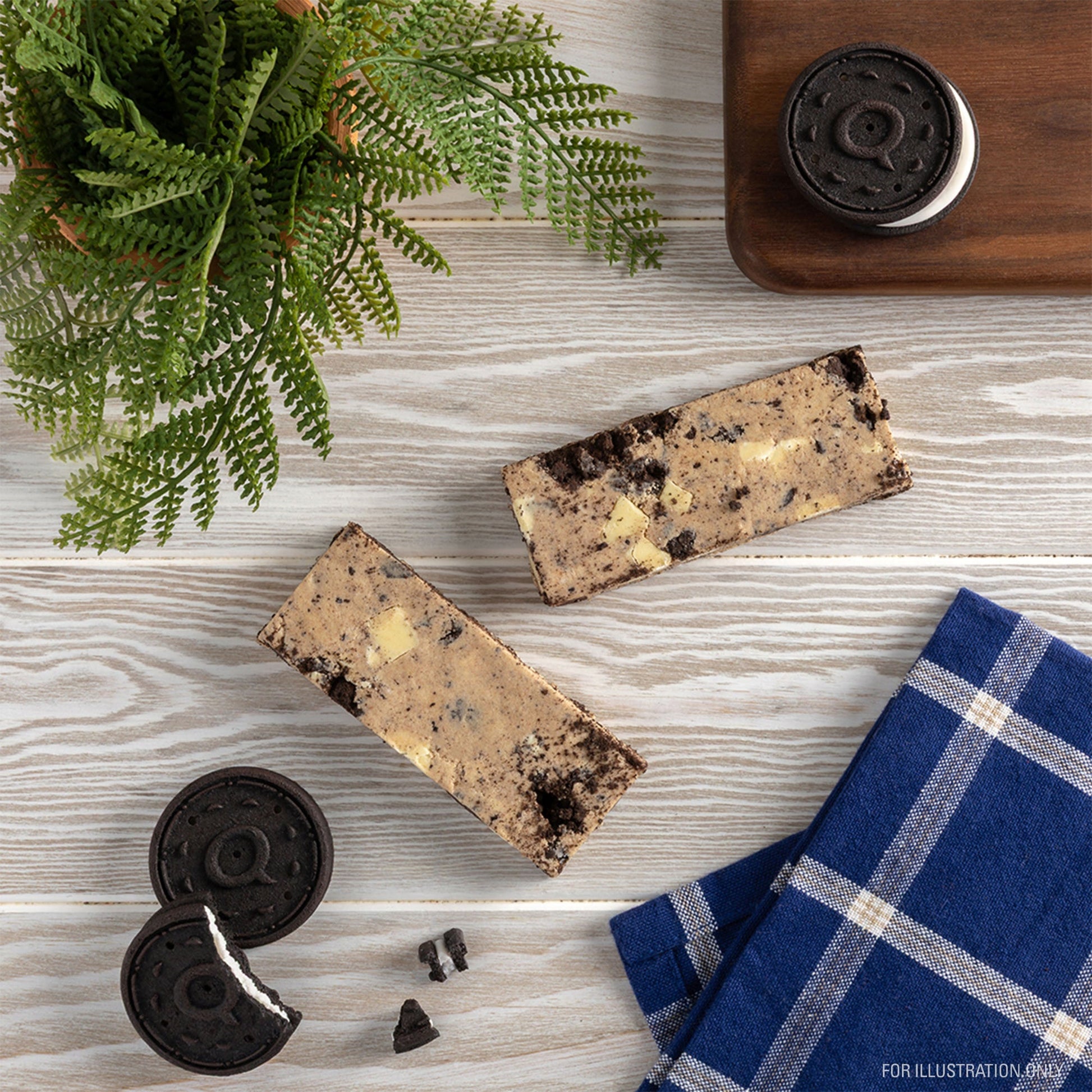 cookies-and-cream-protein-bars-j3 15807_QN_USA_ProteinBar_CAC_InterimAssetUpdate_Digital_Tabletop2.jpg